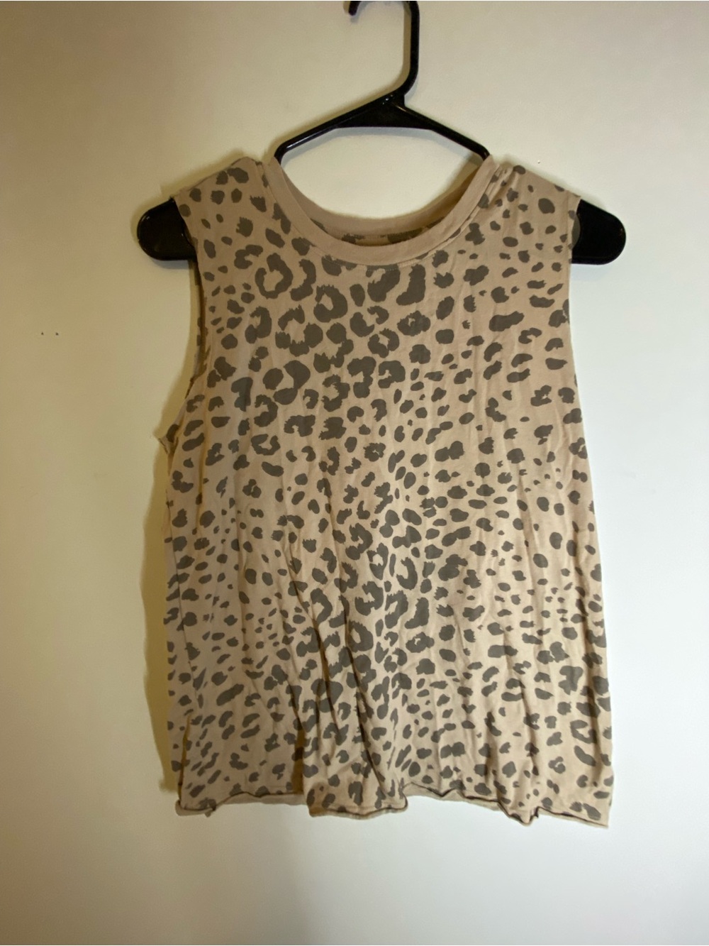Zoe + Liv Leopard Print Tank Top in Beige and Gray